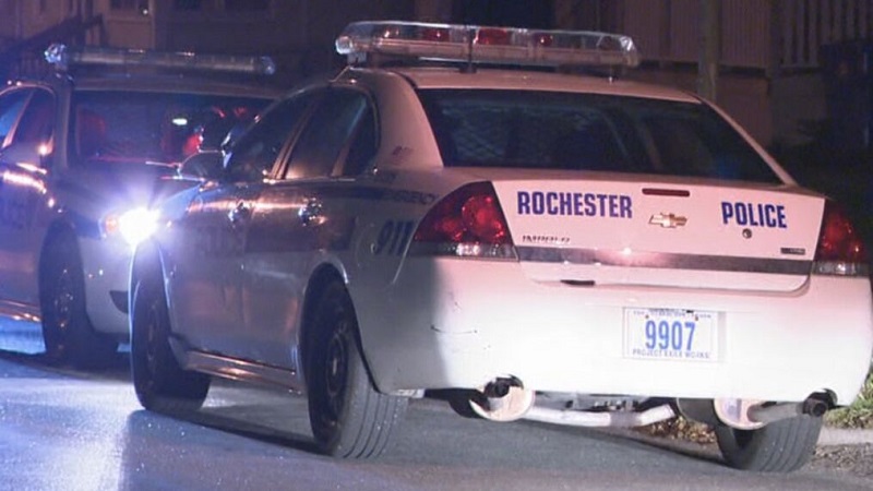 Overnight stabbing in the area of Lasalle, one man is injured