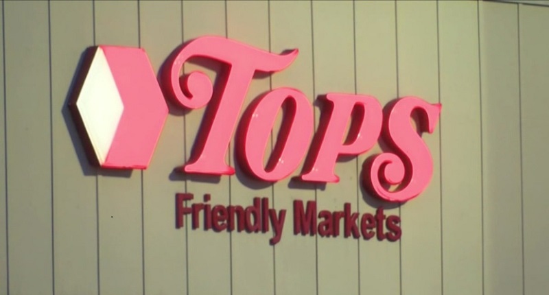 Tops Markets requiring employees to wear masks again Tops Markets requiring employees to wear masks again