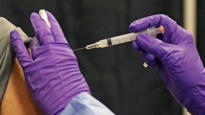 Federal judge temporarily blocks medical worker vaccine mandate in New York state