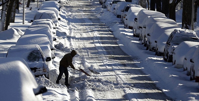 Rochester residents unearth their cars following Monday’s snow storm