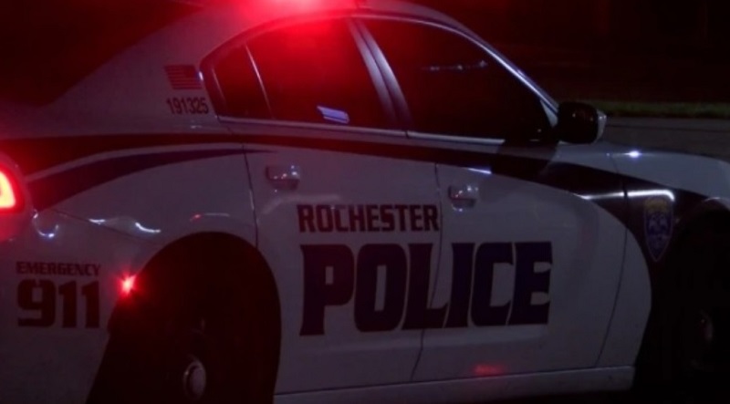 Rochester man arrested for attempted robbery after foot chase Rochester man arrested for attempted robbery after foot chase